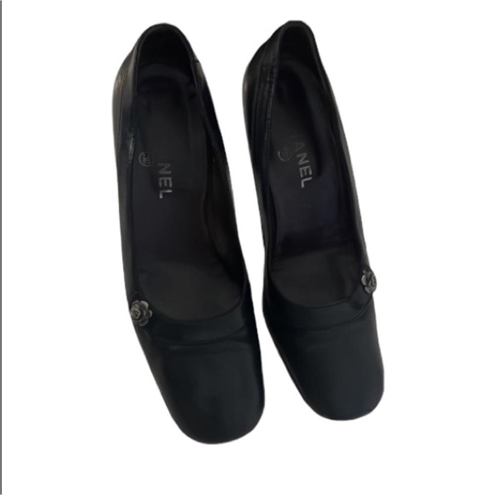 Authentic Chanel luxury designer vintage Camelia black leather pumps heels 9.5 - Picture 7 of 12